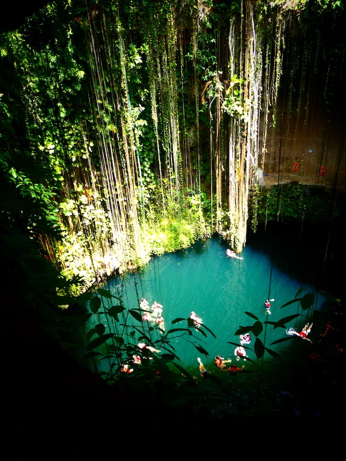 vista del cenote ik kil