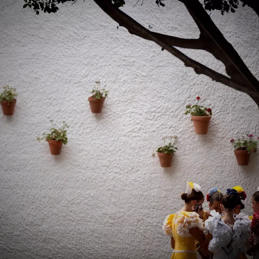 Feria de Málaga con niños en el centro